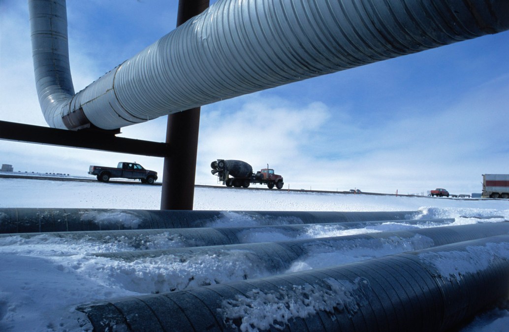 Road traffic near a pipeline, Alaska